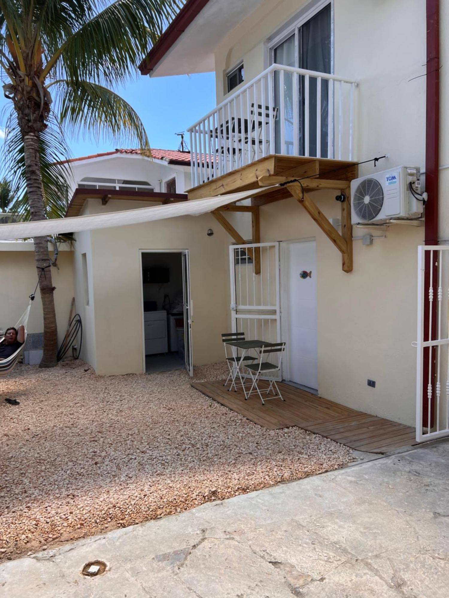 מלון לה לגונה Emy House מראה חיצוני תמונה
